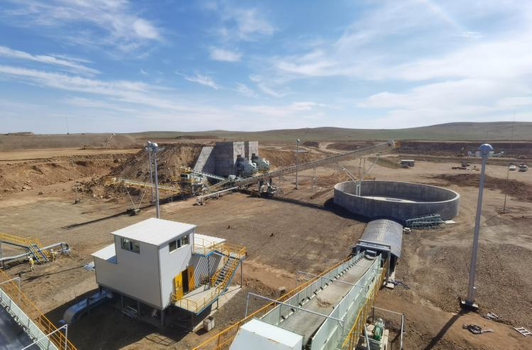 Mongolia 1000TPH Iron Ore Crushing Project Case