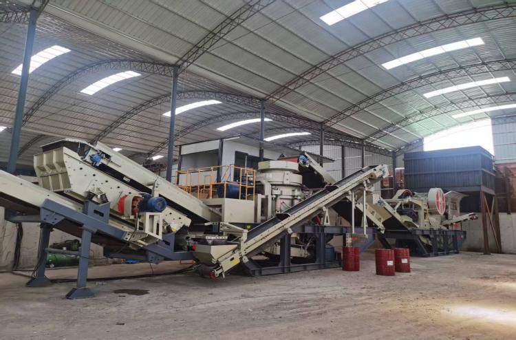 Brazil Semi-Mobile Crushing Project Case (200t/h Capacity)